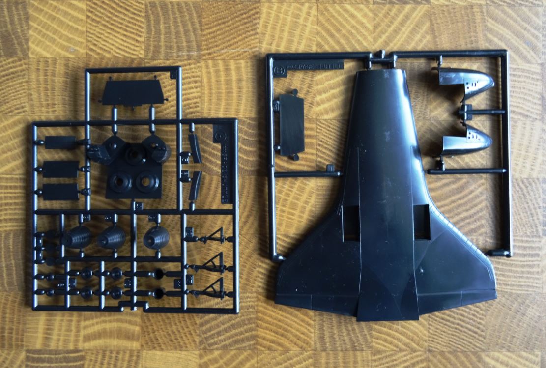 Die &quot;schwarzen&quot; Teile des Shuttles