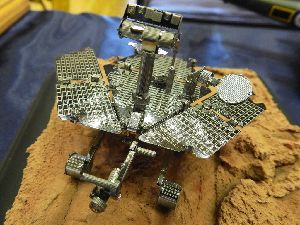 zz_mars rover 72 metal earth.jpg