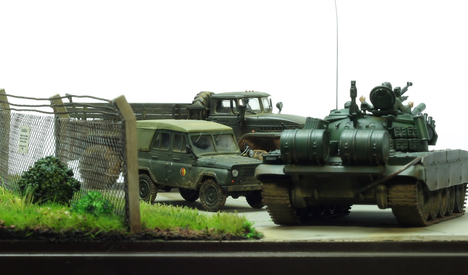 T-55 / Ural-375D / UAZ-469