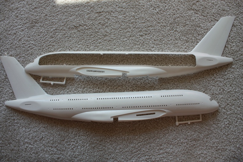 Airbus A380 with Interior Revell 1 zu 144 (19)_klein.jpg