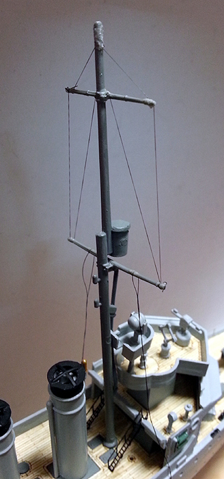 09-Mast vorn.jpg