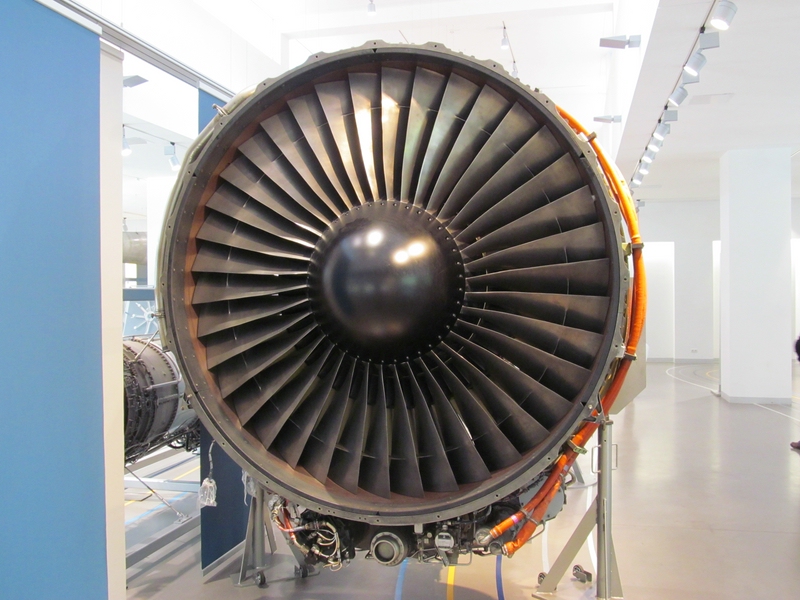 zz_CF6-50_02.jpg