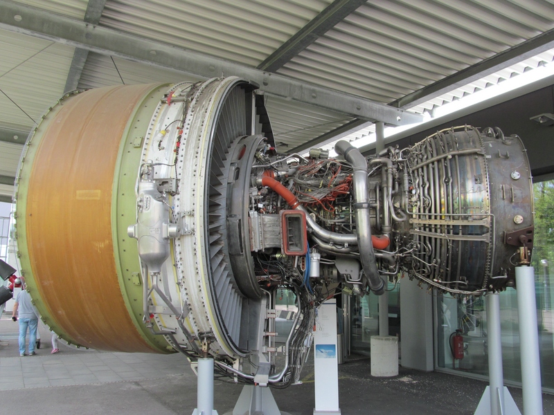 zz_GP7000_01.jpg