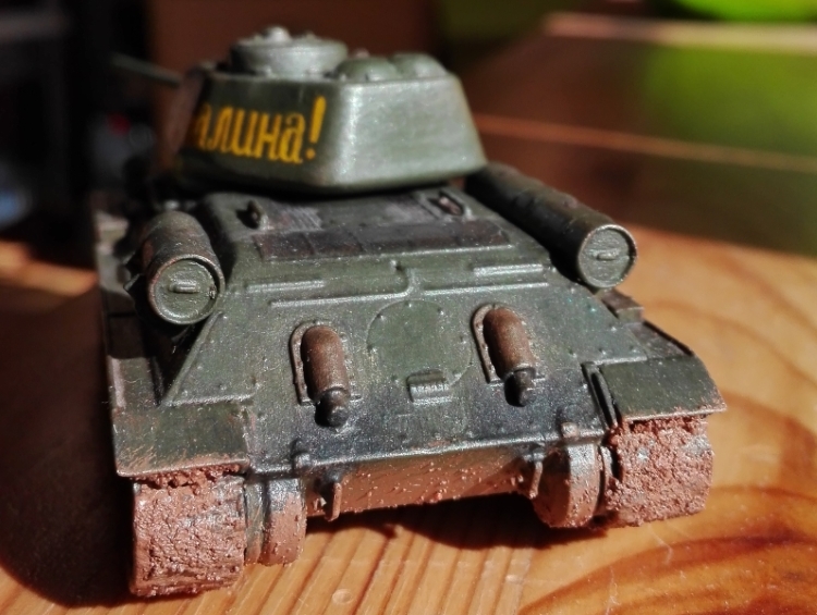 T34_hinten.jpg
