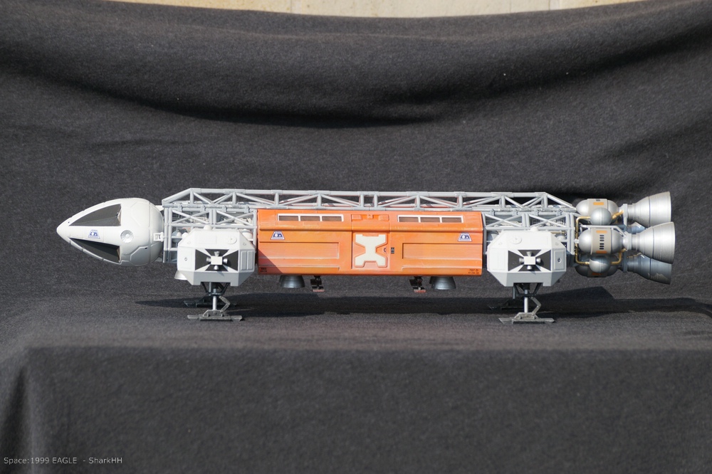 Space1999 Eagle-0001.jpg