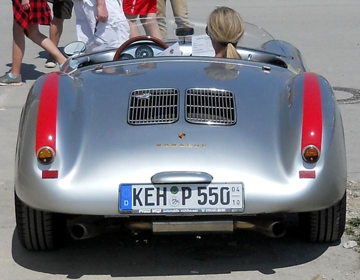 2018_Porsche_550_01c.jpg