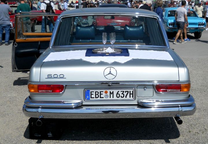 2018_Mercedes_600_01b.jpg