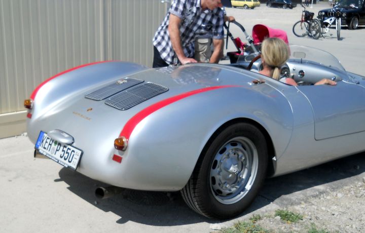 2018_Porsche_550_01b.jpg