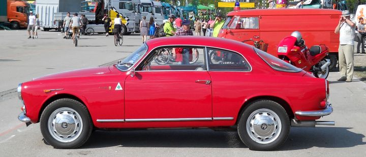 2018_Alfa_Romeo_Giulietta_01a.jpg