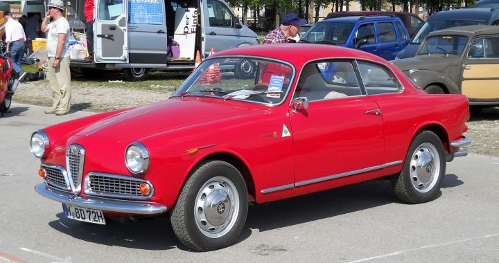 2018_Alfa_Romeo_Giulietta_01b.jpg