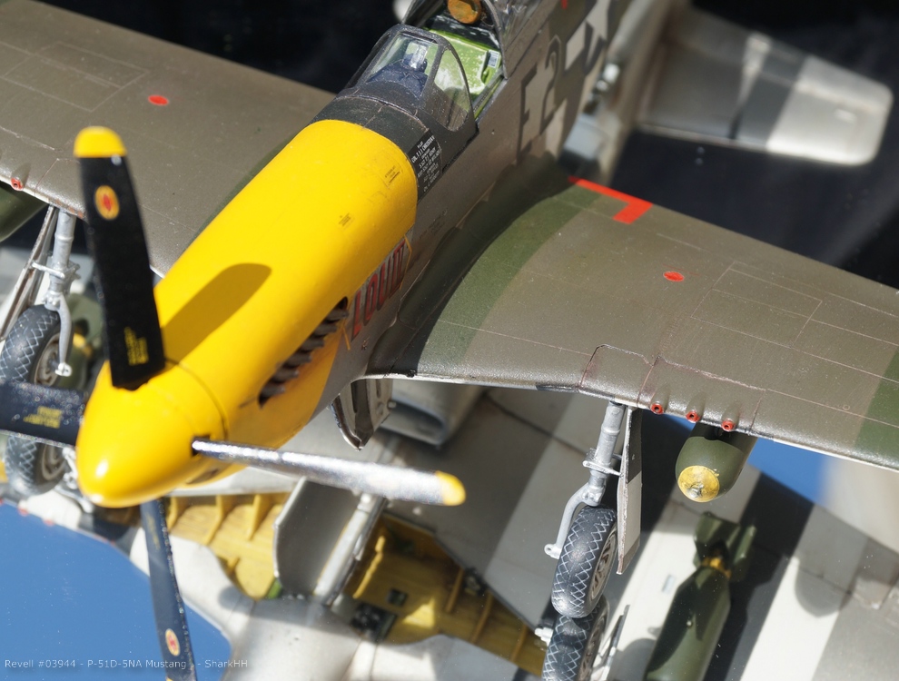 Revell 03944 - P-51D Mustang-0007.jpg
