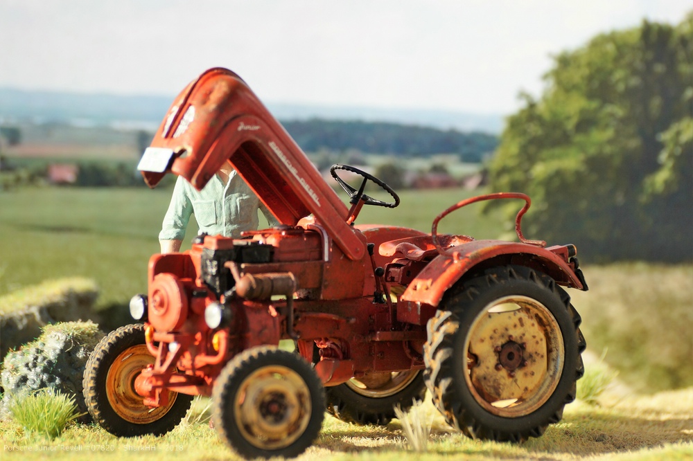 Porsche Junior 108 Traktor 07820-0094.jpg