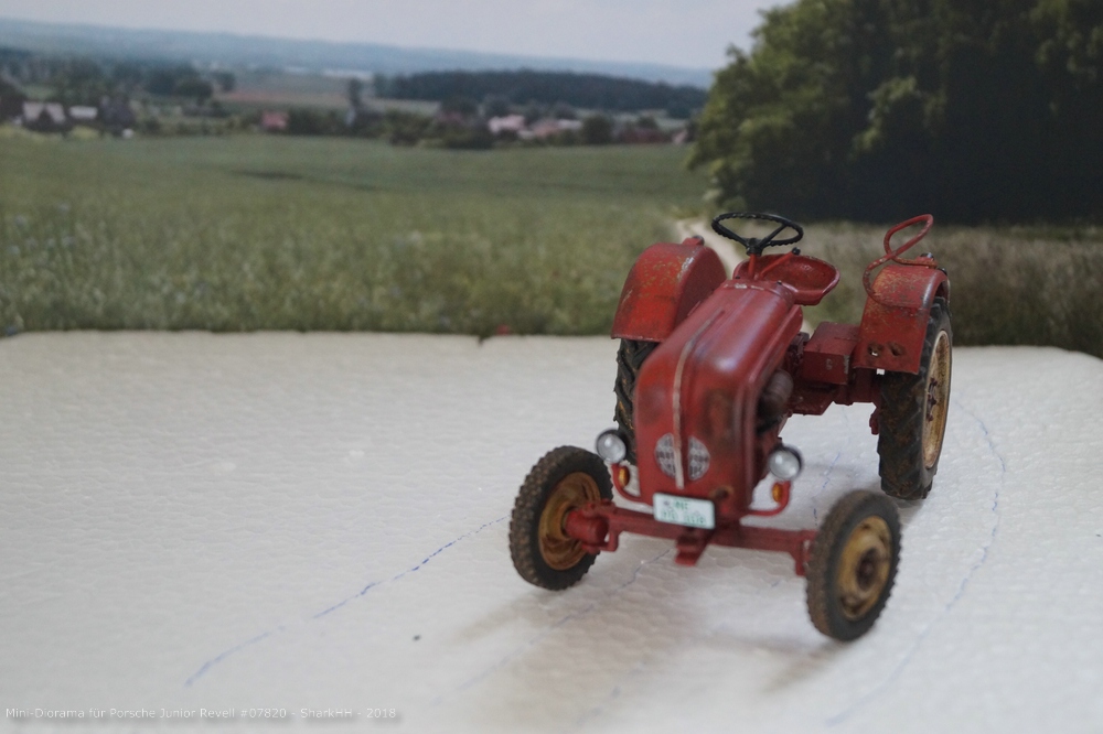 Mini-Diorama für Porsche Junior 108 Traktor 07820-0003.jpg