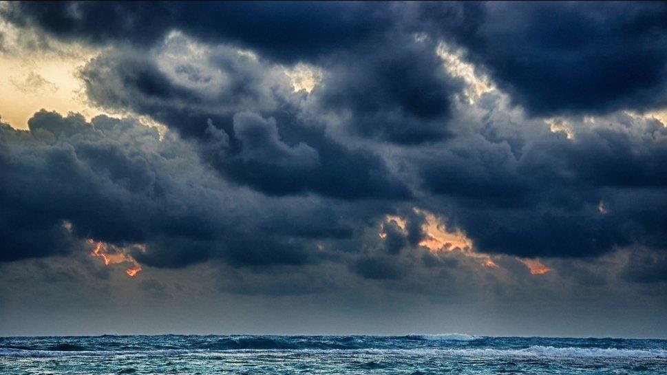 Sturm über Meer 5.jpg