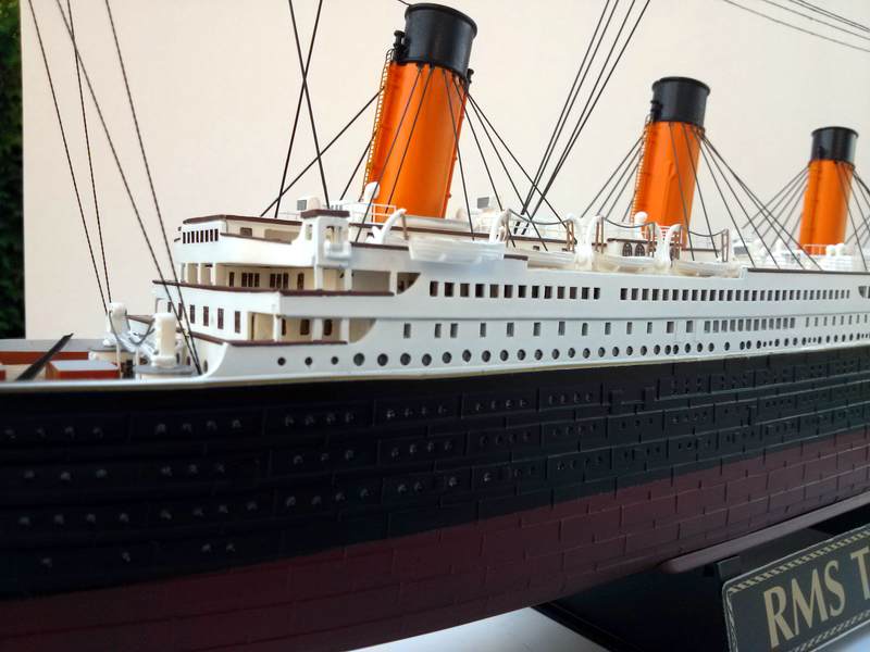comp_Titanic 10.jpg