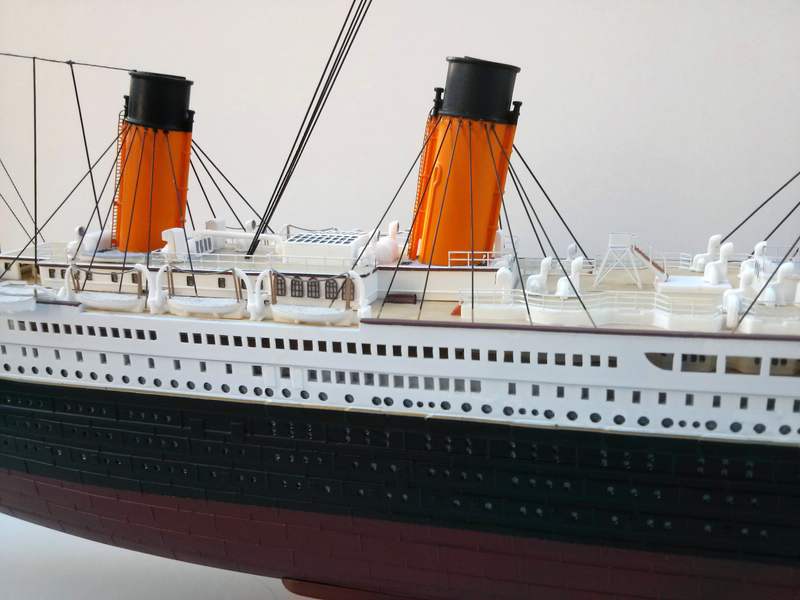 comp_Titanic 13.jpg