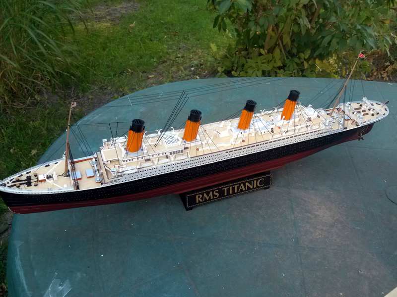 comp_Titanic 24.jpg