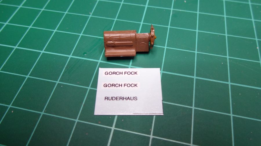 Gorch Fock 020 Decal Ruderhaus.JPG