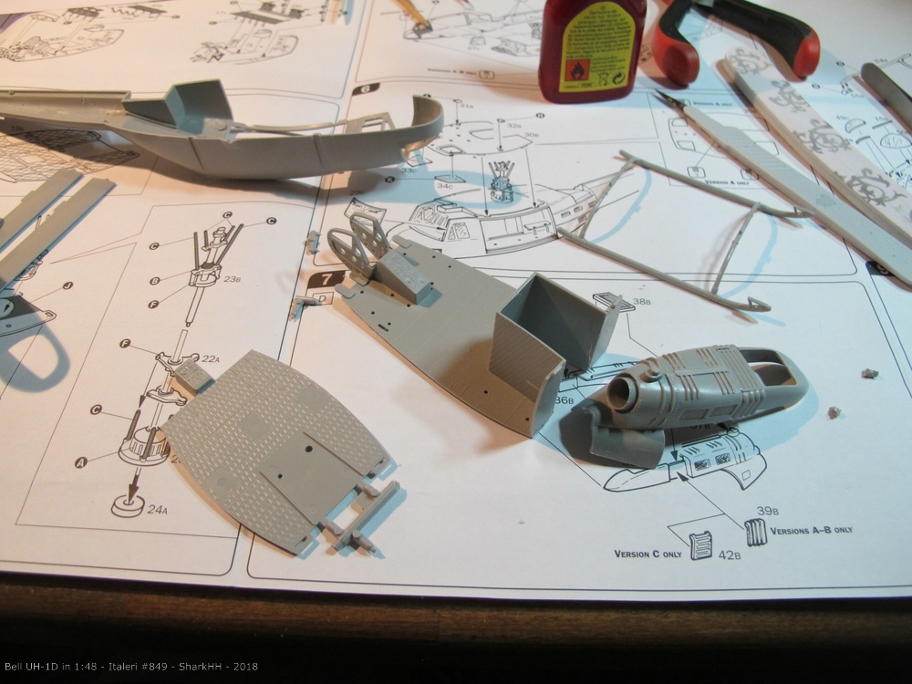 Bell UH-1D Italeri 849 -0010.jpg