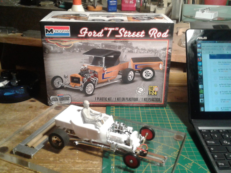 02 Ford T Street Rod.jpg