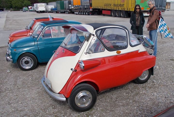 2019_BMW_Isetta_02c.jpg