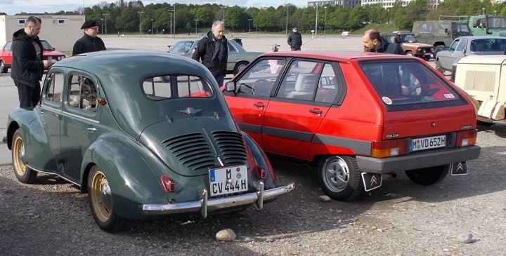 2019_Renault_4CV_01j.jpg