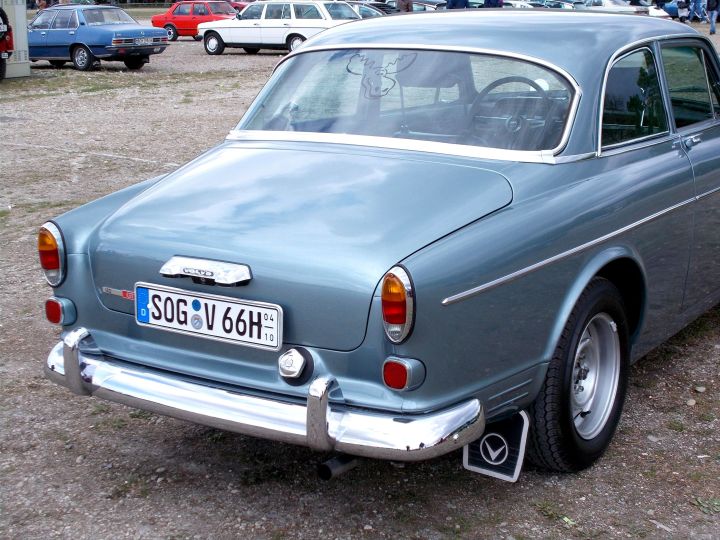 2019_Volvo_123GT_01c.jpg