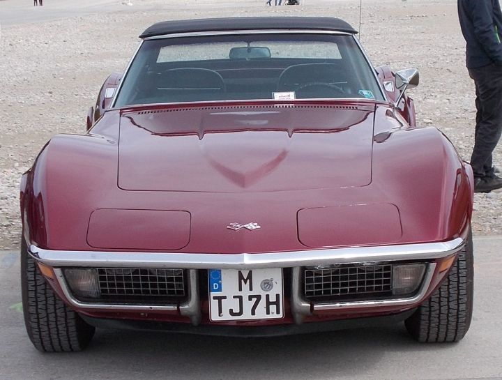 2019_Corvette_03b.jpg