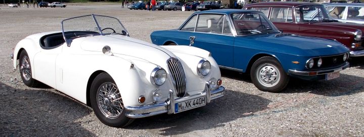 2019_Jaguar_XK140_01g.jpg