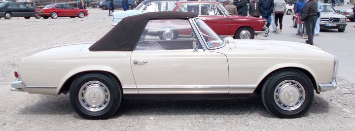 2019_Mercedes_SL_05b.jpg