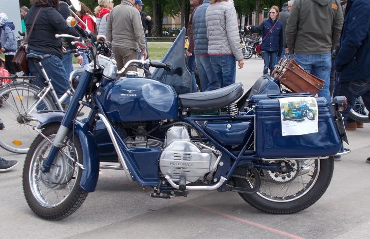 2019_Moto_Guzzi_01a.jpg