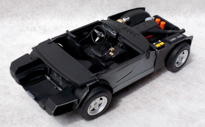 Ferrari_365_08.jpg