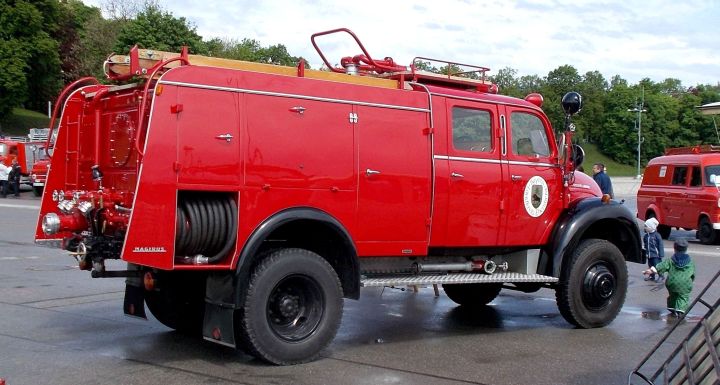 FW_Magirus_Deutz_TLF15_01c.jpg