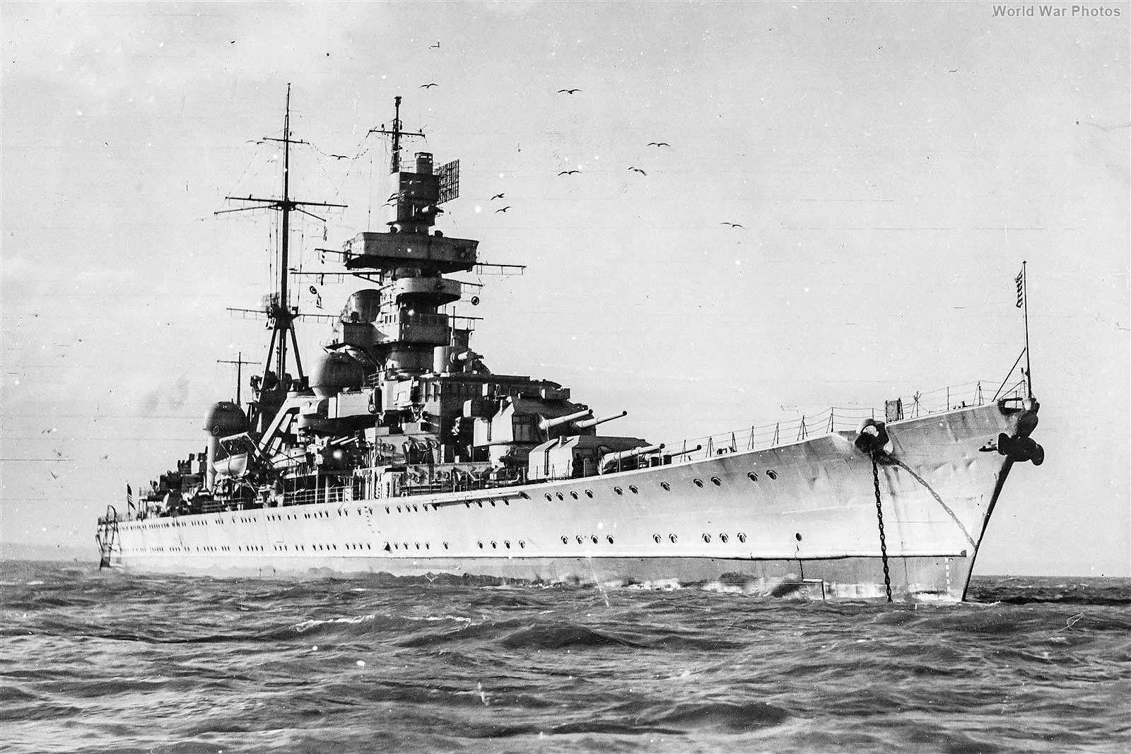 08 Prinz Eugen 1945.jpg