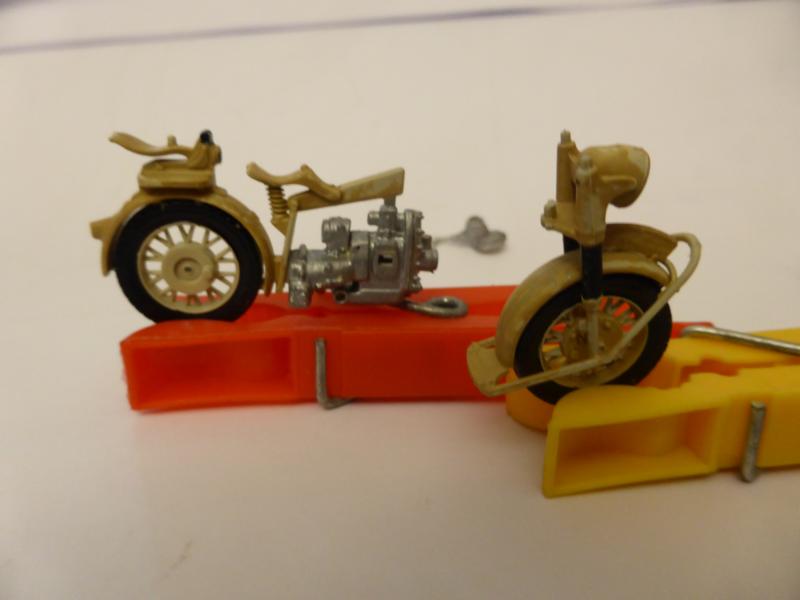 Revell silber