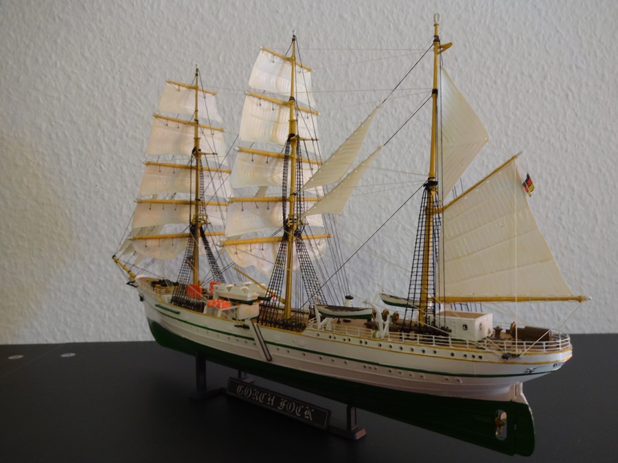 Gorch Fock 050 Fertig.JPG