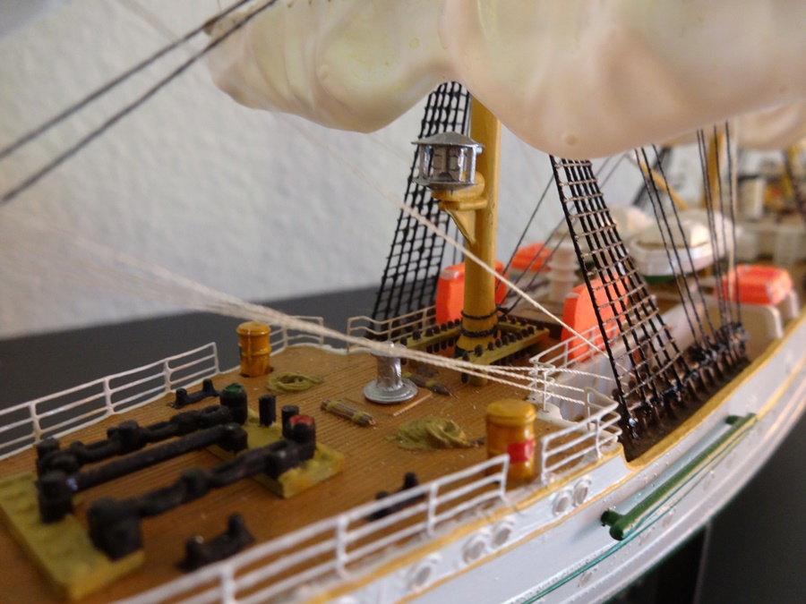 Gorch Fock 054 Fertig.JPG