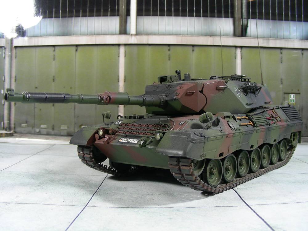 Leo1A3L-02.JPG
