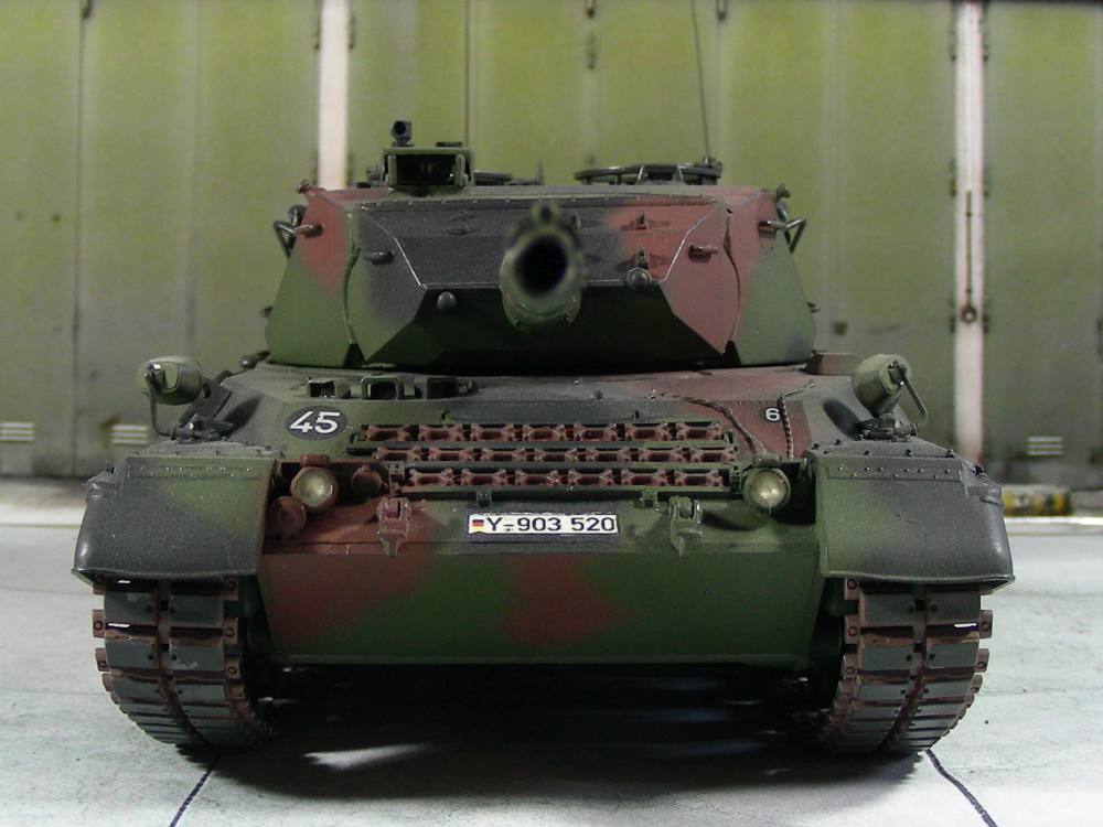 Leo1A3L-05.JPG