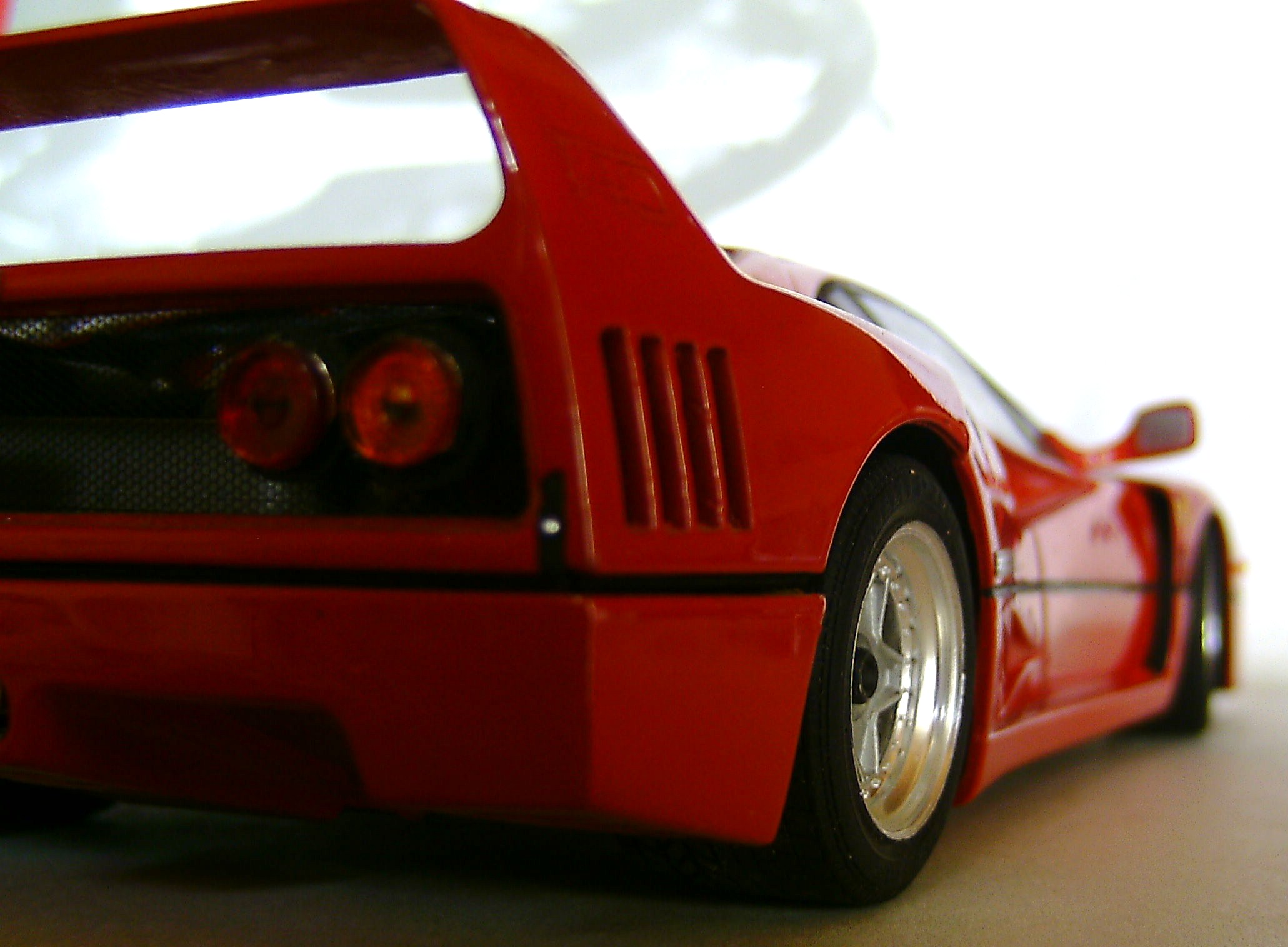F 40 (3).JPG