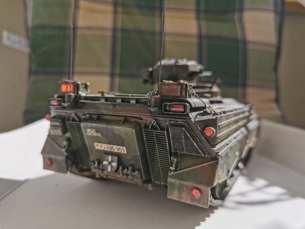 A2.jpg