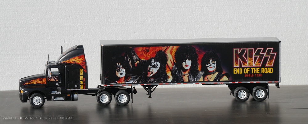 KISS_TOUR_TRUCK_Revell07644-002.jpg