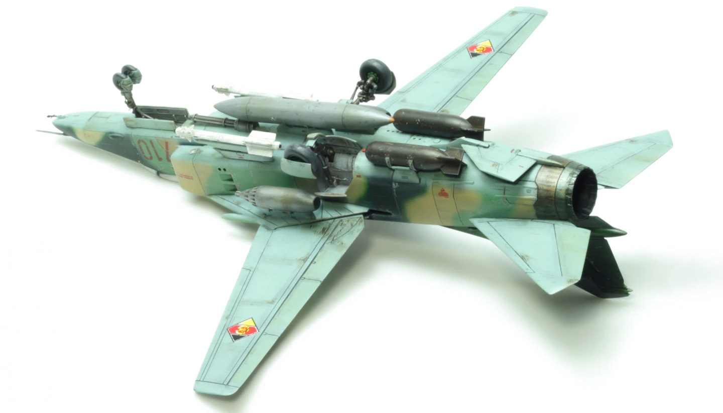 MiG27-NVA_007.jpg