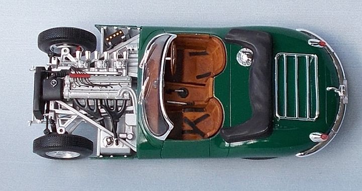 Jaguar_XKSS_15.jpg