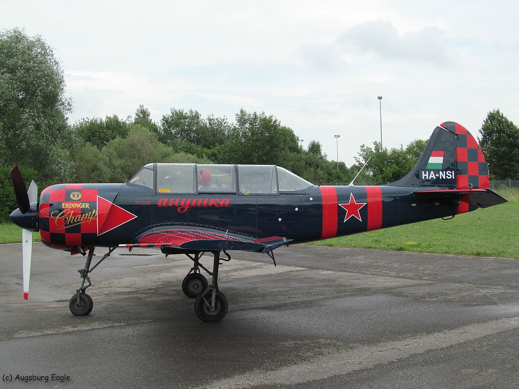 FF_HA-NSI Yak-52.jpg