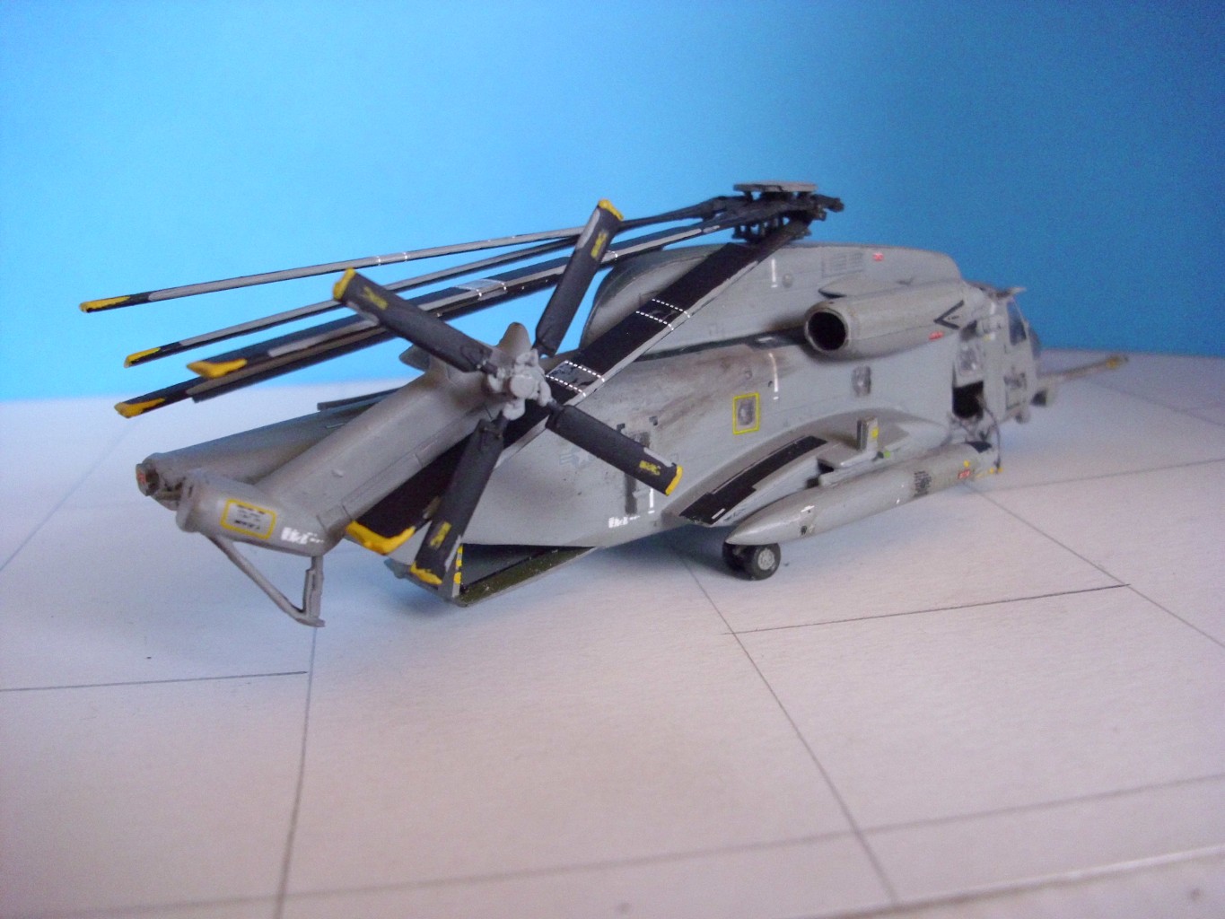mh 53 015.jpg