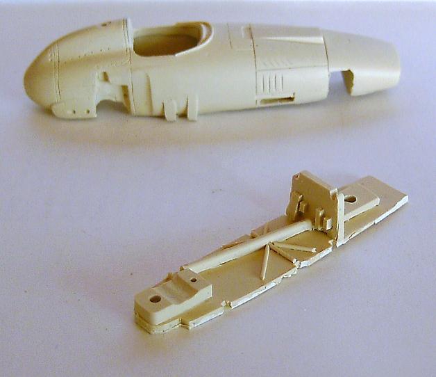 3Karosserie + Chassis.JPG