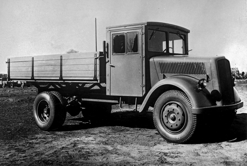Quelle: https://autode-static.de/wp-content/uploads/2010/05/L-701-Der-Opel-Blitz-von-Daimler-Benz-ampnet_photo_20100530_009374.jpg