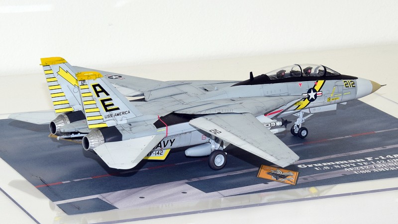 F-14A_Tomcat_Ghostriders_VF142(59).jpg