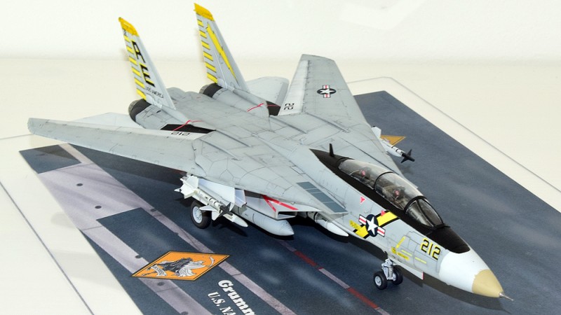 F-14A_Tomcat_Ghostriders_VF142(65).jpg